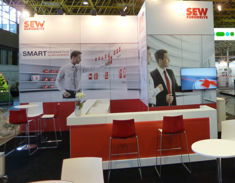 Vue d'ensemble du stand SEW-EURODRIVE à Indumation Kortrijk 2015